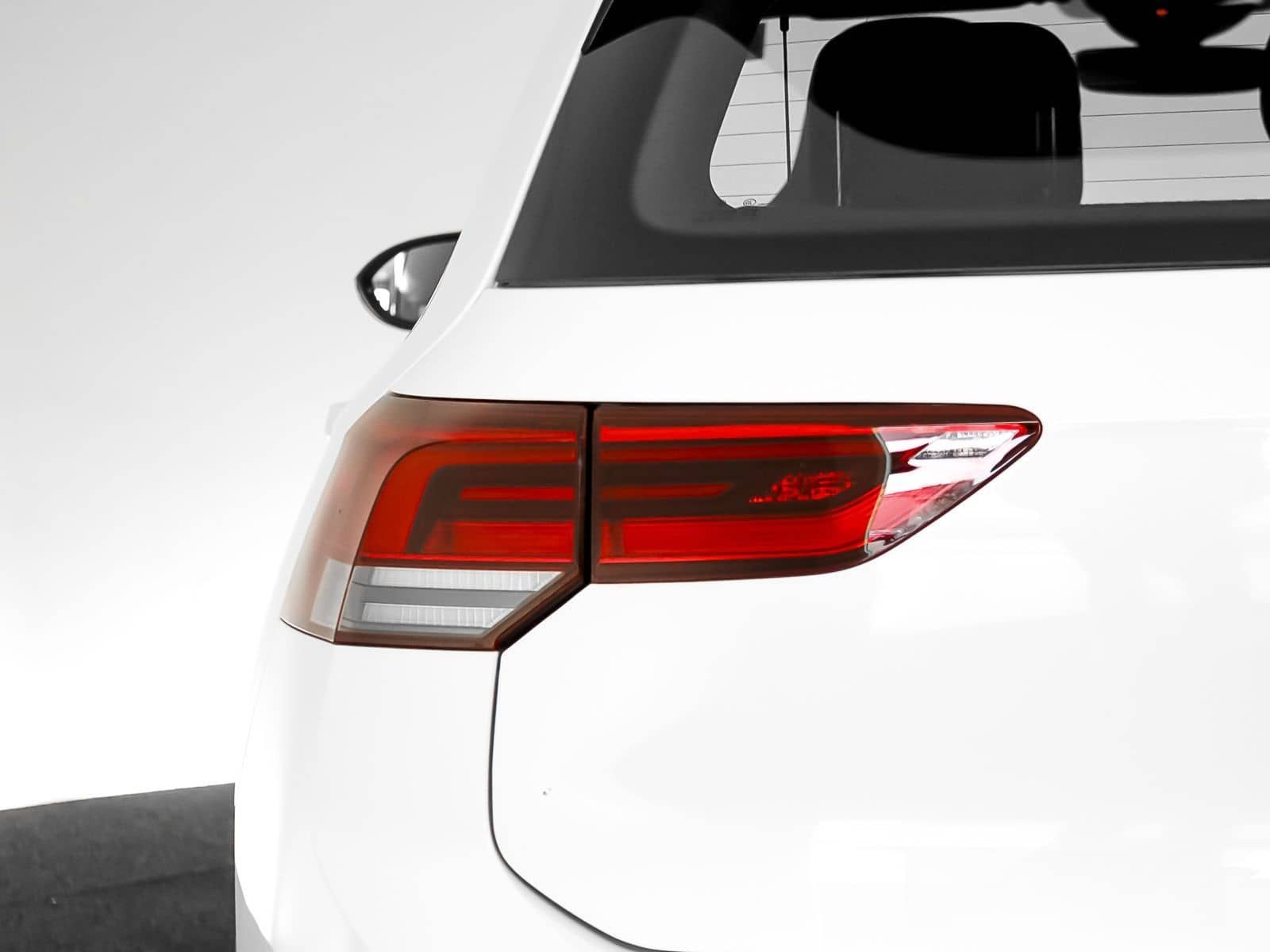 Volkswagen Golf VIII GTI Clubsport 2.0 TSI LED Navi ParkPil foto 9