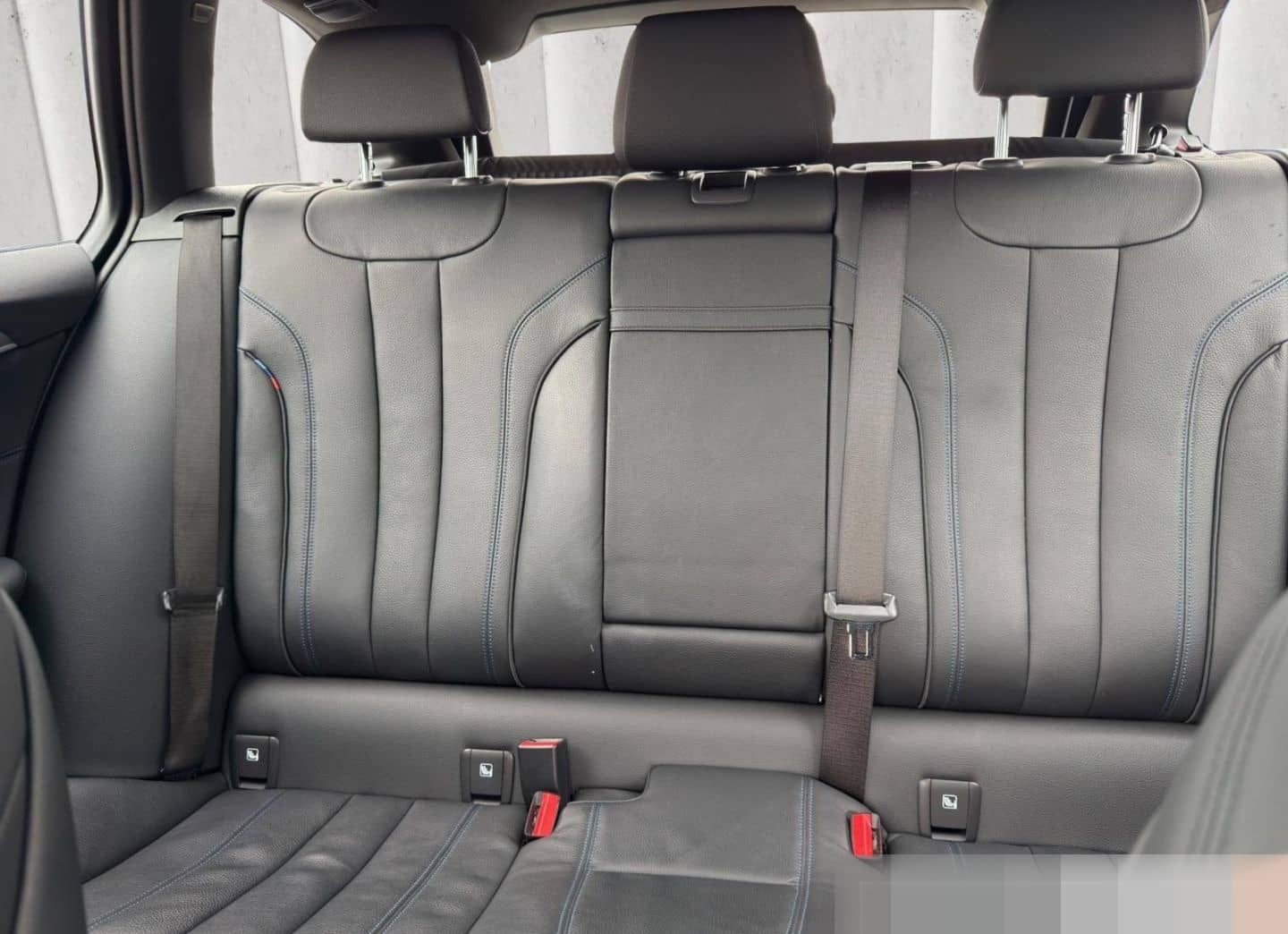 BMW 530 dAT M SPORT LASER HUD PANO KAMERA KEYLESS foto 14