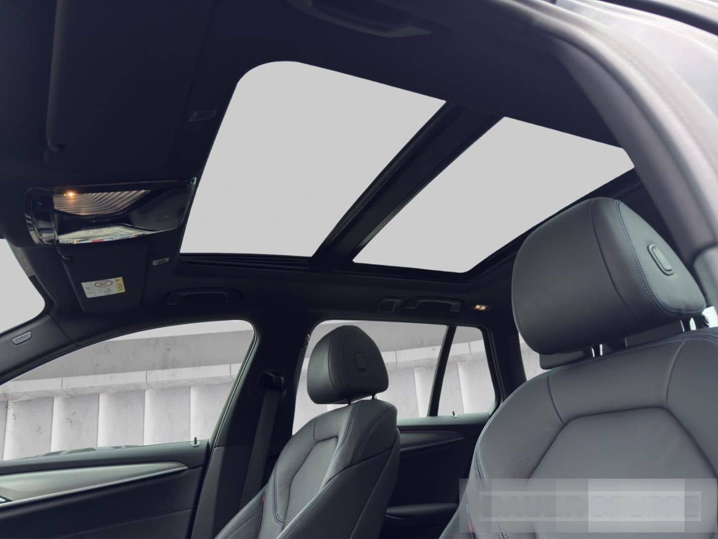 BMW 530 dAT M SPORT LASER HUD PANO KAMERA KEYLESS foto 21