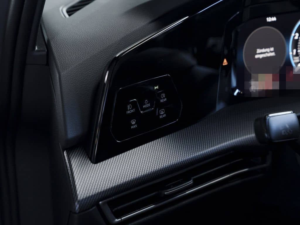 Volkswagen Golf VIII GTE 1,5 l eHybrid DSG ACC PANO HUD SHZ foto 24