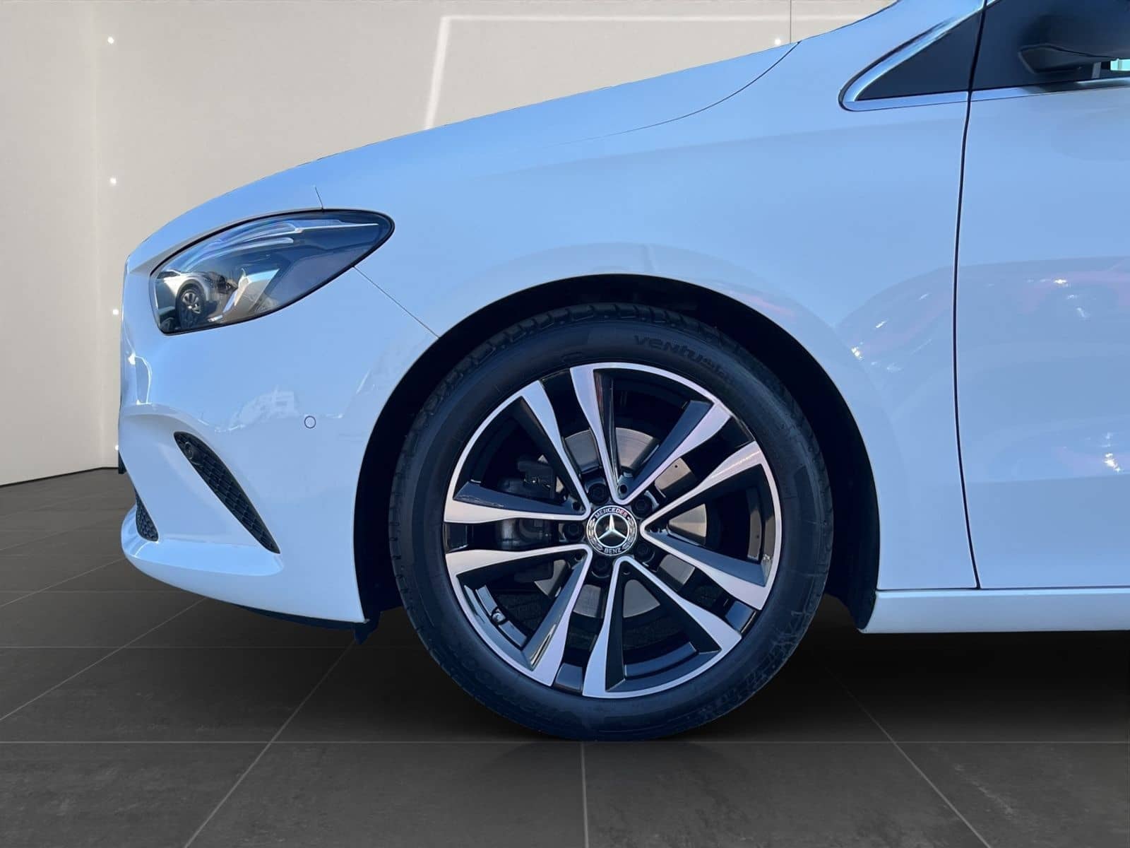 Mercedes-Benz B180 Edition 19 *KAMERA NAVI SHZ* foto 16