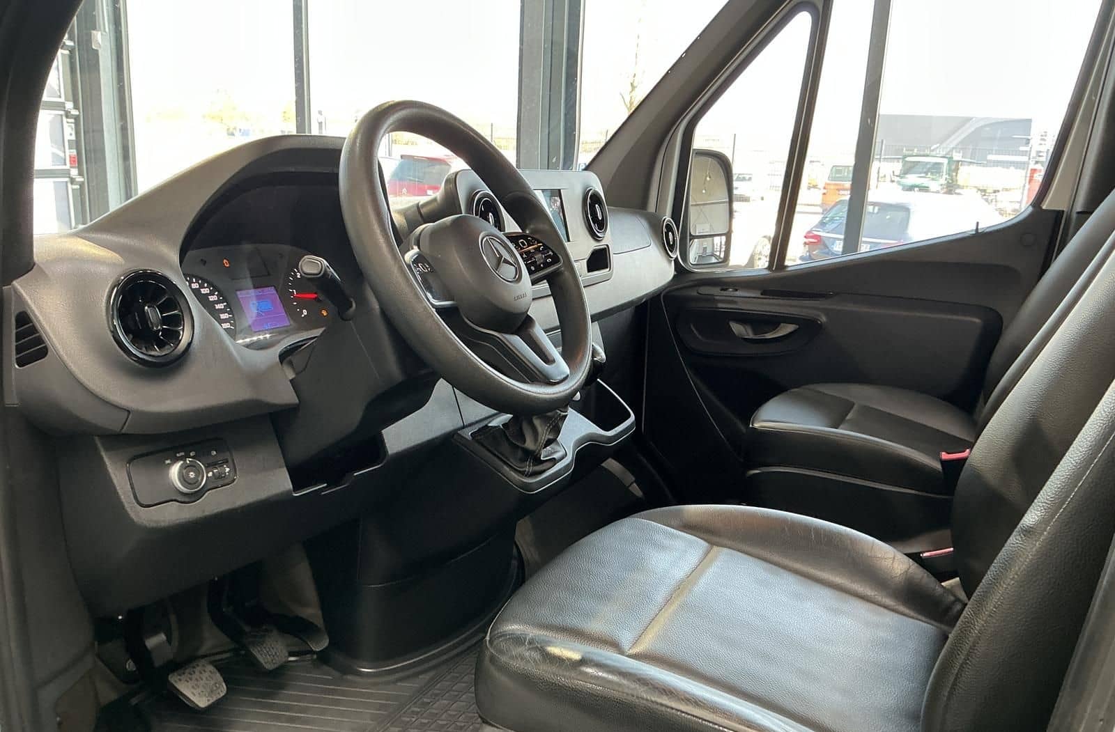 Mercedes-Benz Sprinter 211 L2/H1+Leder+Kamera+ foto 15