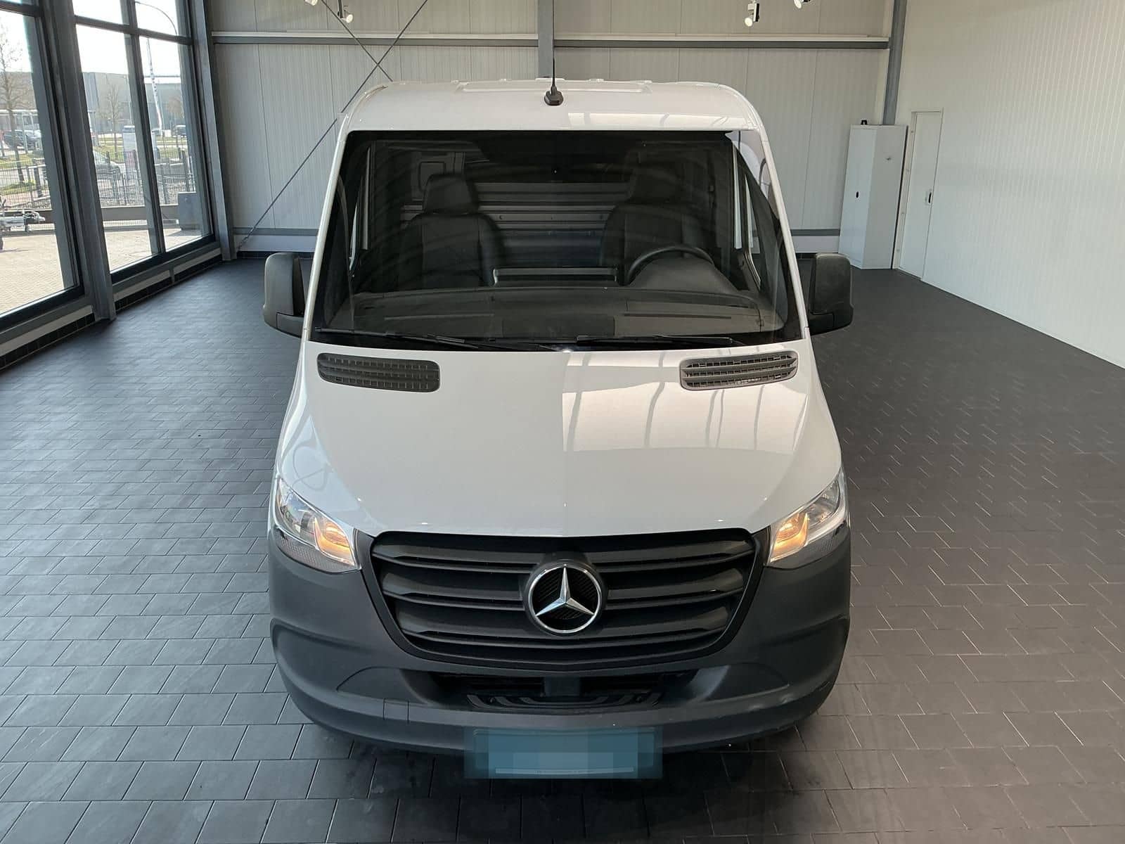 Mercedes-Benz Sprinter 211 L2/H1+Leder+Kamera+ foto 19