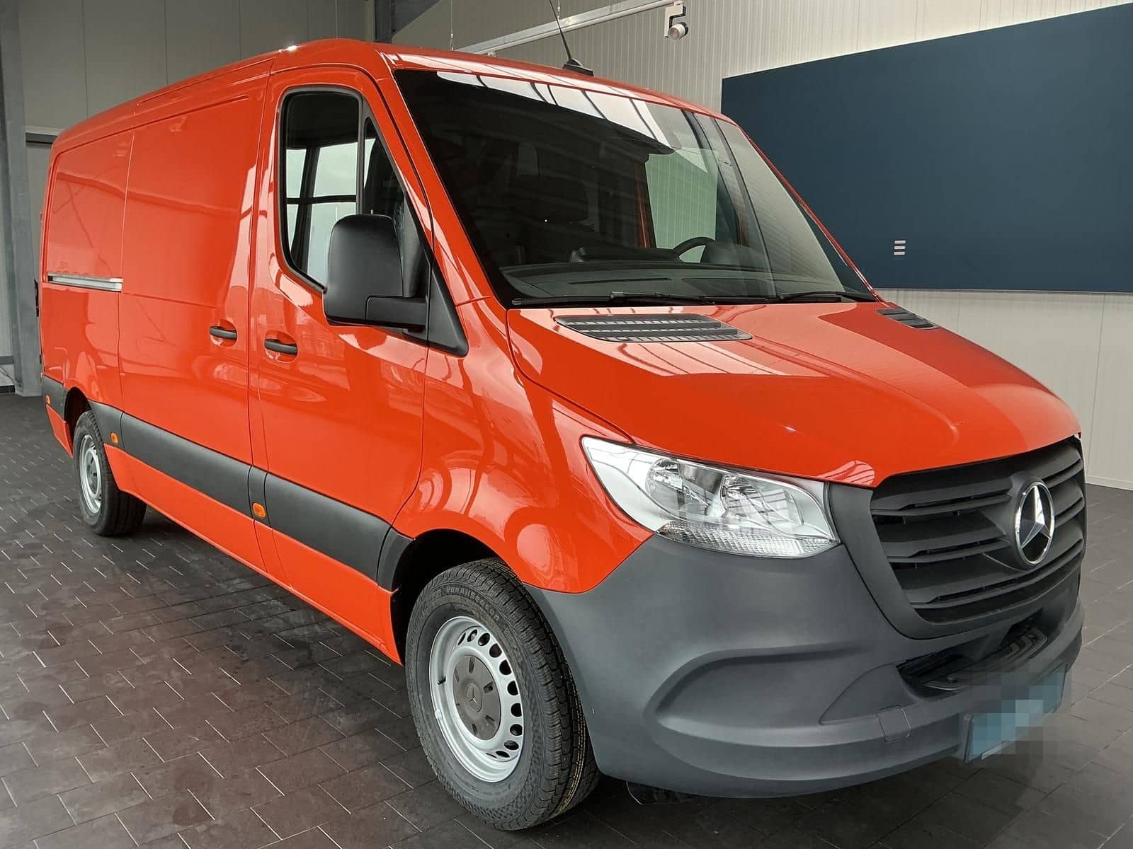 Mercedes-Benz Sprinter 317 L2/H1+AHK2,8to+Kamera+MBUX foto 2