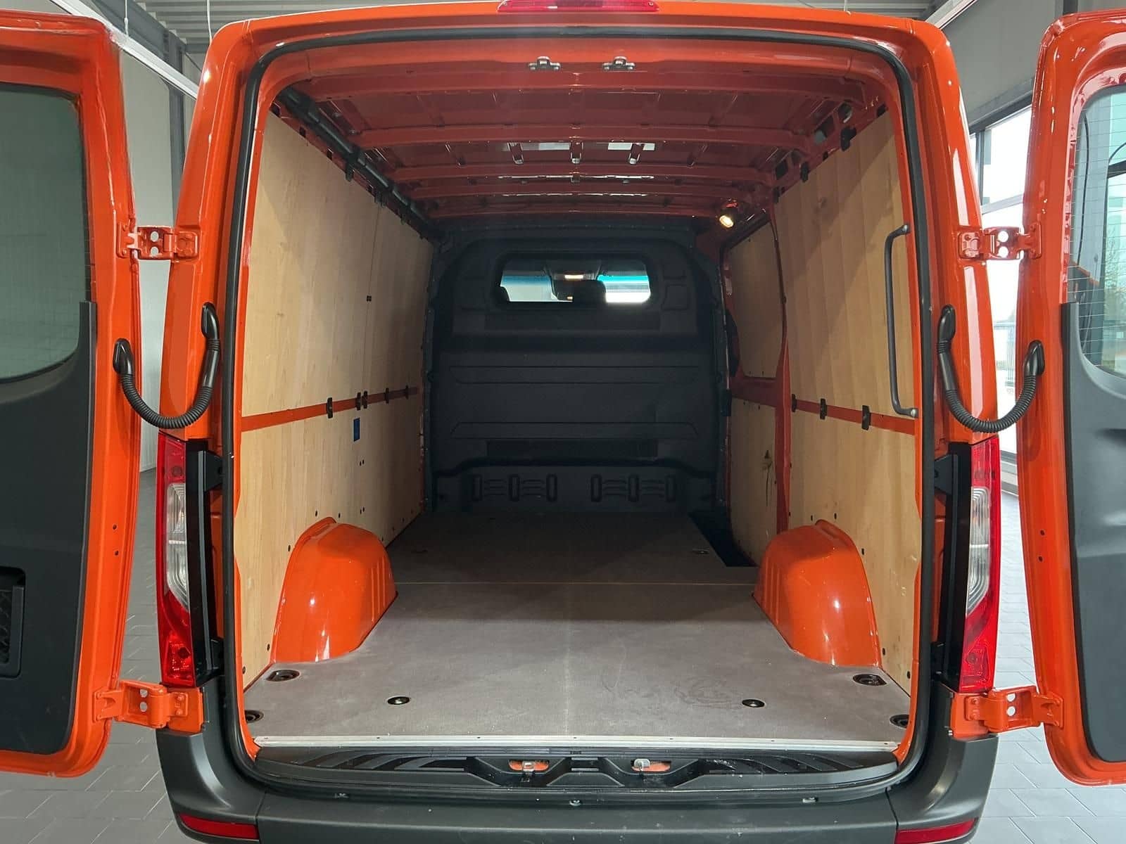 Mercedes-Benz Sprinter 317 L2/H1+AHK2,8to+Kamera+MBUX foto 8