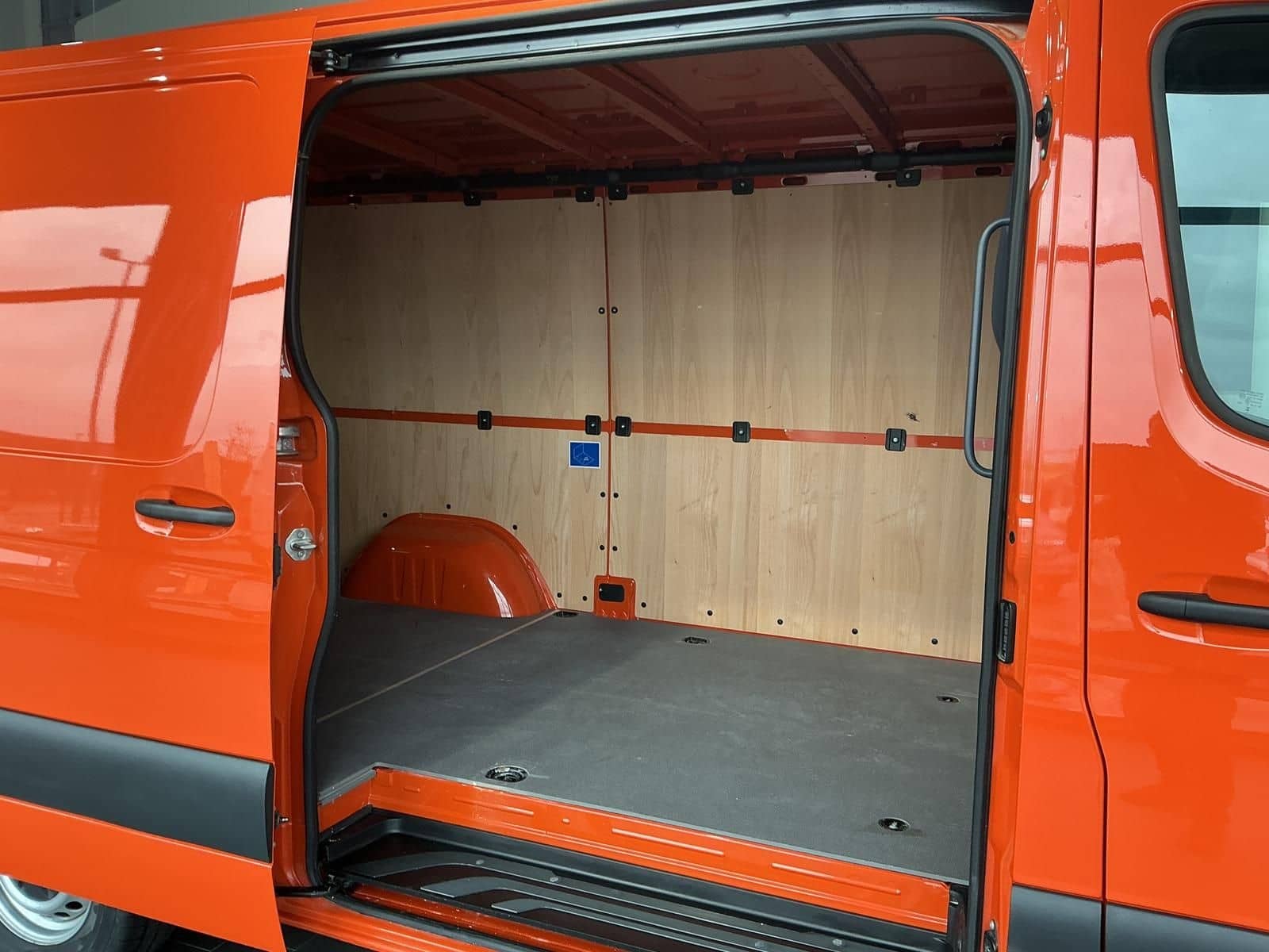 Mercedes-Benz Sprinter 317 L2/H1+AHK2,8to+Kamera+MBUX foto 10