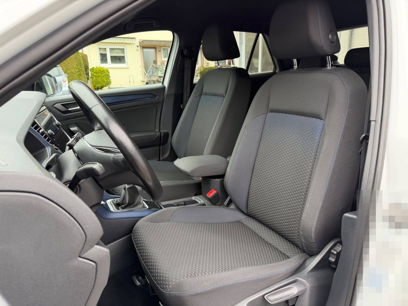 Volkswagen T-Roc United 1.5TSI Sthzg AHK Kam Nav 1Hd KD NEU foto 9