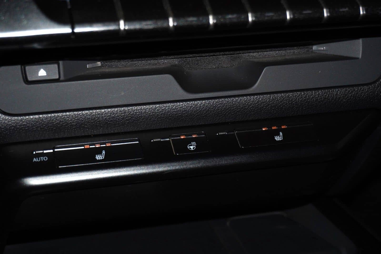 Lexus UX 250h Navi LED Kamera Lenkradhzg. foto 24