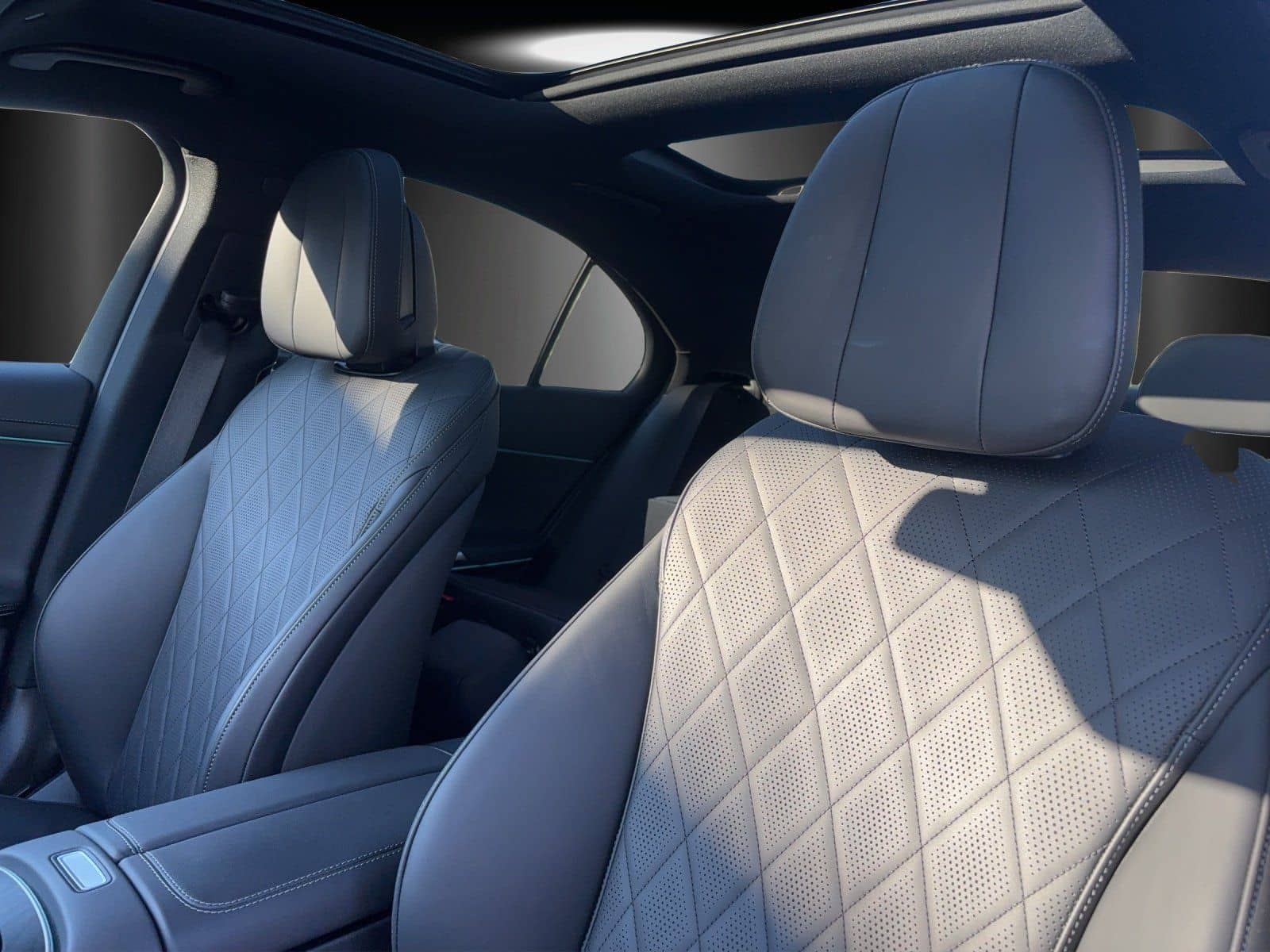 Mercedes-Benz E 300 de 4M AMG Prem+ AIRMATIC Massage HAL €110k foto 9