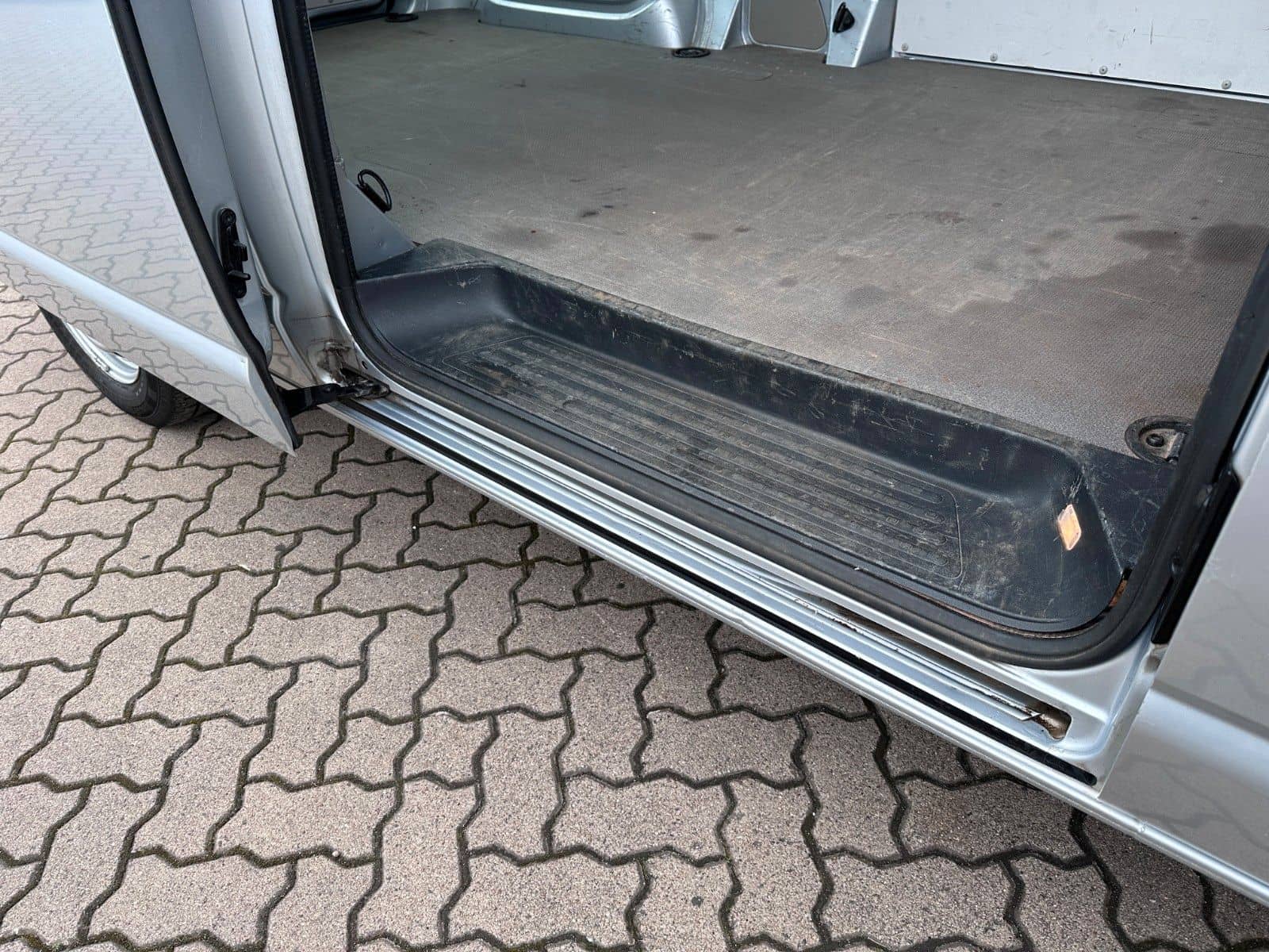 Volkswagen T6 Transporter KA L2H2/ 110kw/ AC/ 2 Sitze/ AHK foto 16