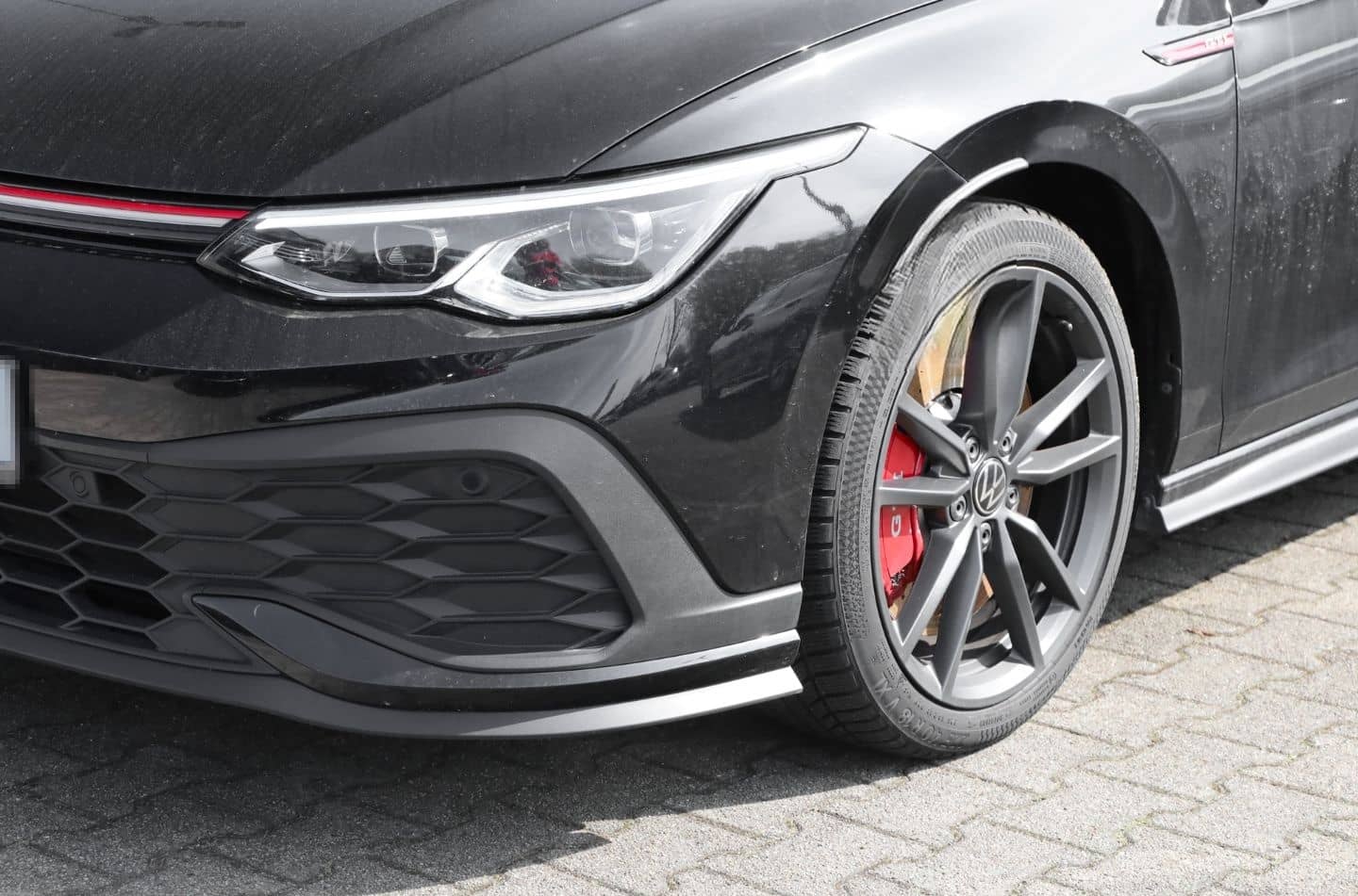 Volkswagen Golf VIII CLUBSPORT 2.0 DSG DCC NAVIPRO KEYLESS foto 9