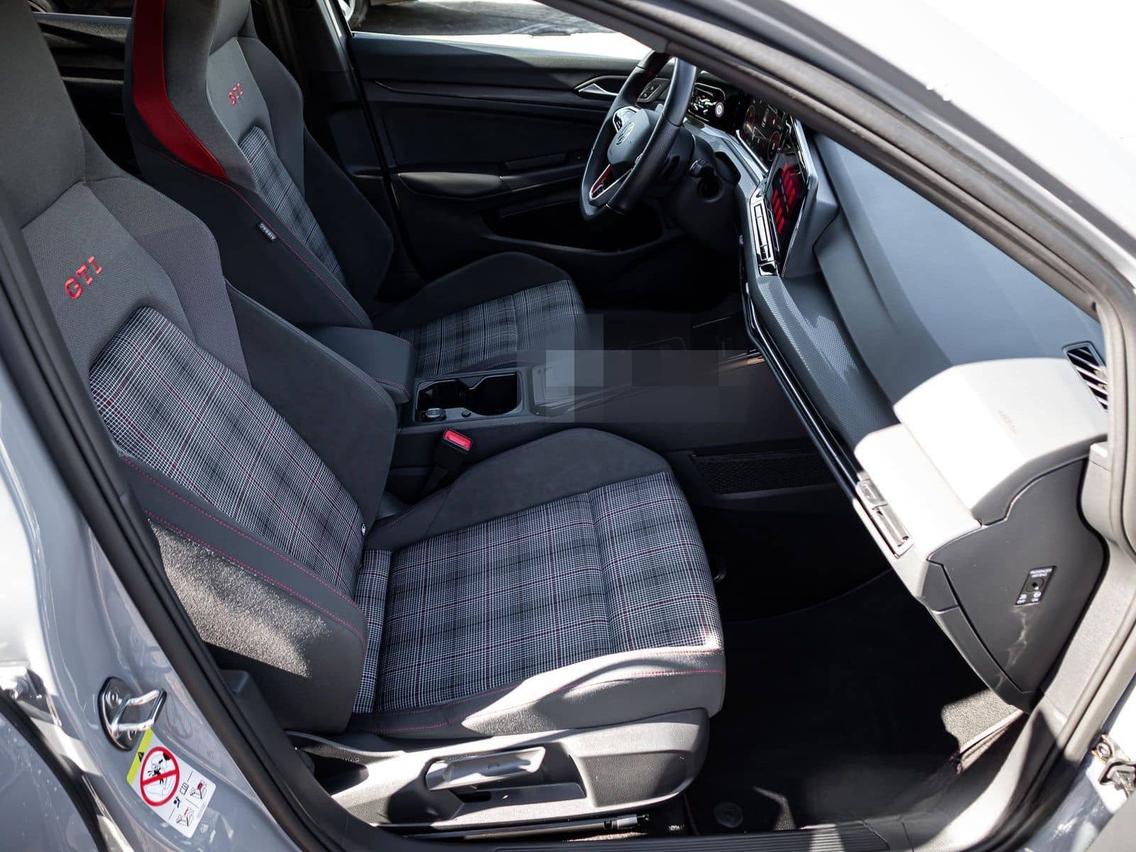 Volkswagen Golf VIII GTI 2.0 TSI AHK LED+ Navi ParkAssist R foto 12