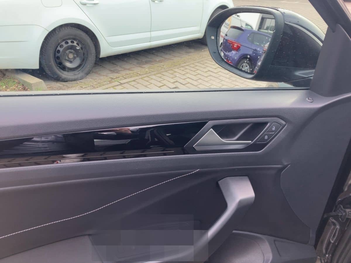 Volkswagen T-Roc R-Line 2.0 l TDI DSG foto 13