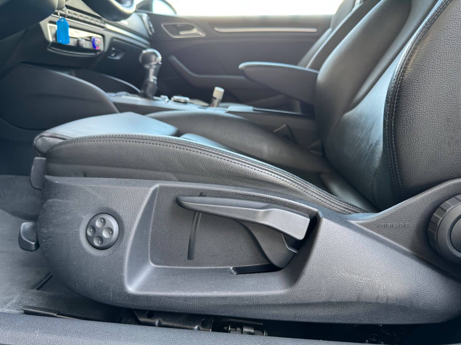 Audi A3 Cabriolet quattro *1.Hand/Leder/Xenon/Kamera* foto 18