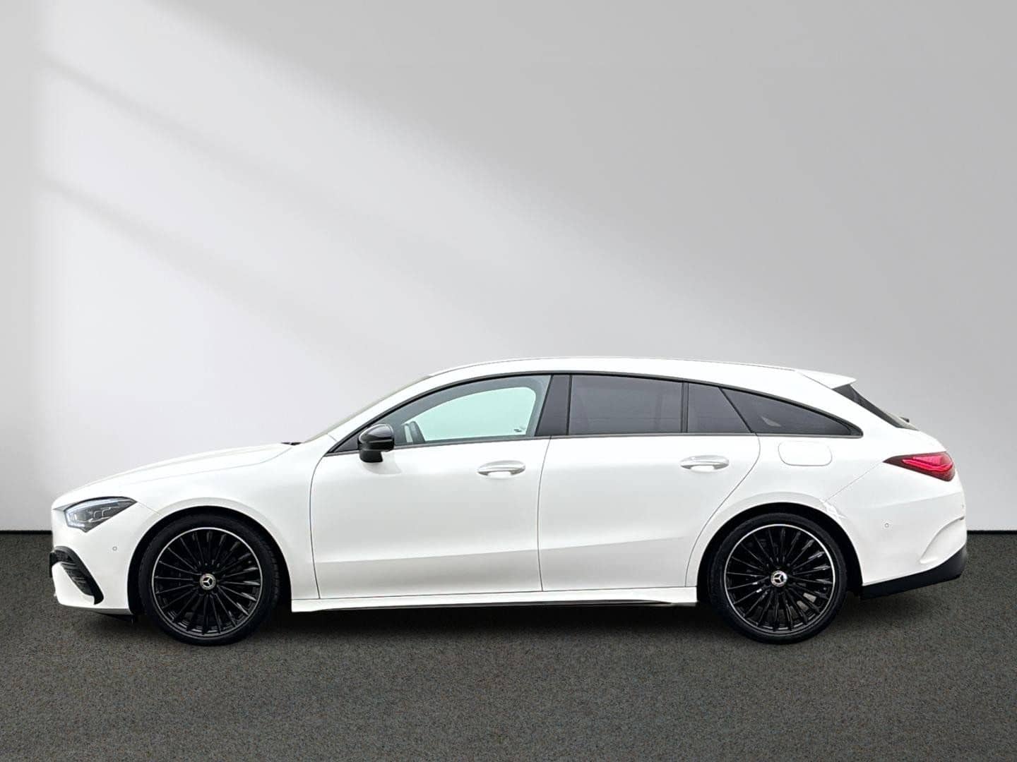 Mercedes-Benz CLA 200 d SB AMG Night Multibeam-LED Kamera AHK foto 3