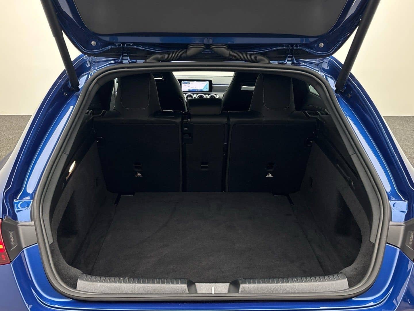 Mercedes-Benz CLA 200 d SB AMG Night Multibeam-LED Kamera AHK foto 17