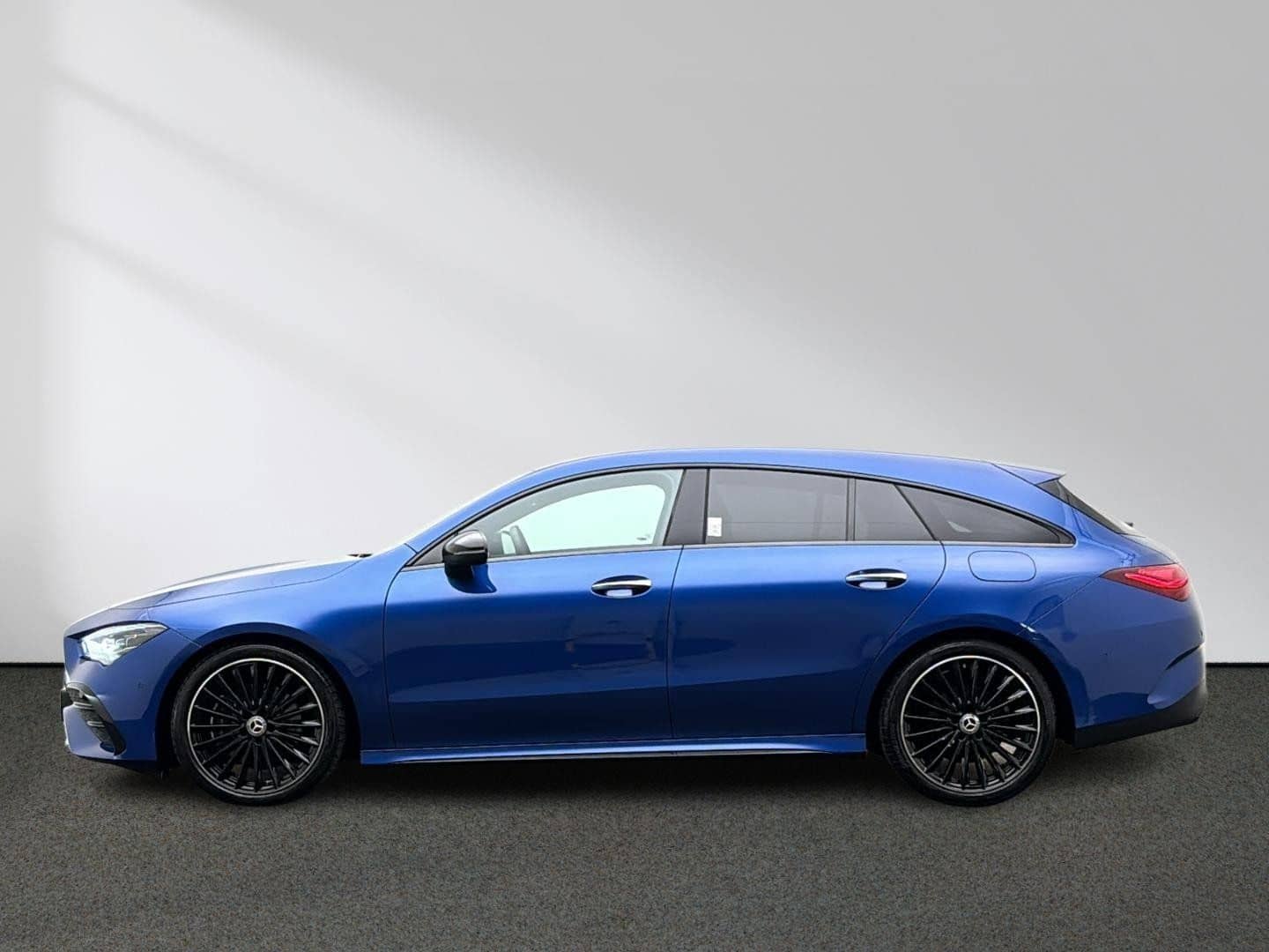 Mercedes-Benz CLA 200 d SB AMG Night Multibeam-LED Kamera AHK foto 3