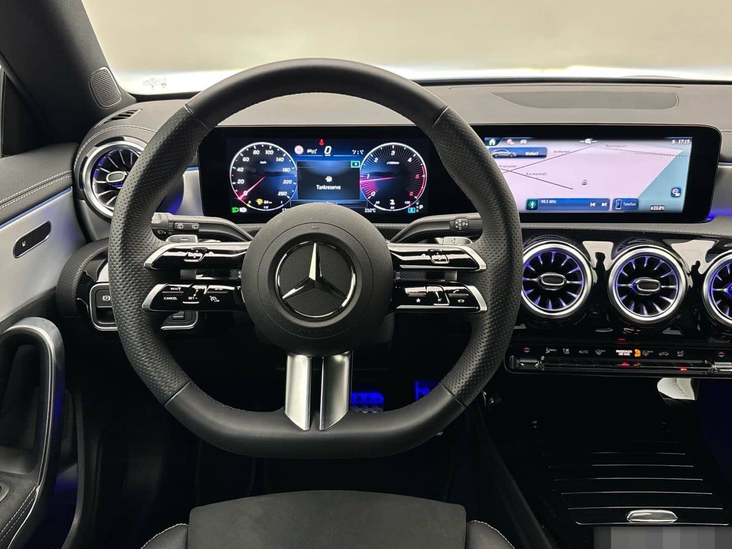 Mercedes-Benz CLA 200 d SB AMG Night Multibeam-LED Kamera AHK foto 9