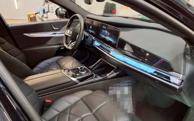 BMW 740 d xDrive M Sport 21'' PanoSky IconGl AHK StH foto 3