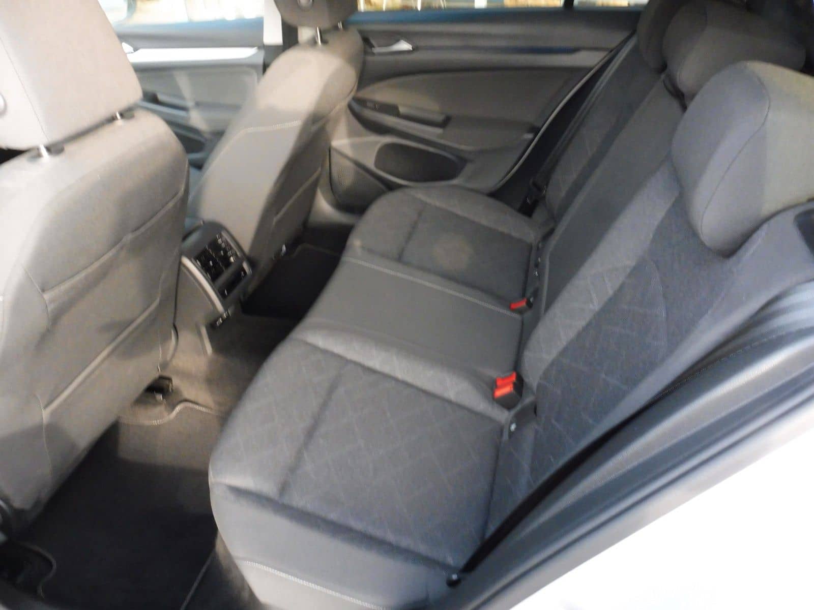 Volkswagen Golf VIII Variant 1,5 TSI Life,SHZ foto 6