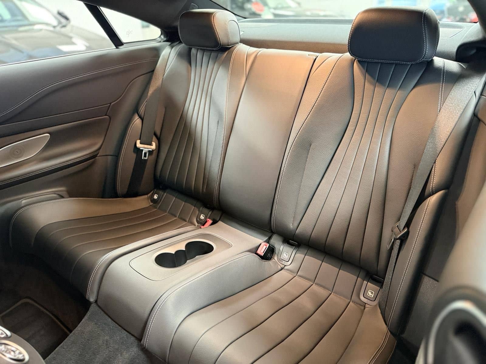 Mercedes-Benz E 200 Coupe 9G/Kamera/Keyless/Garantie/Burmester foto 12