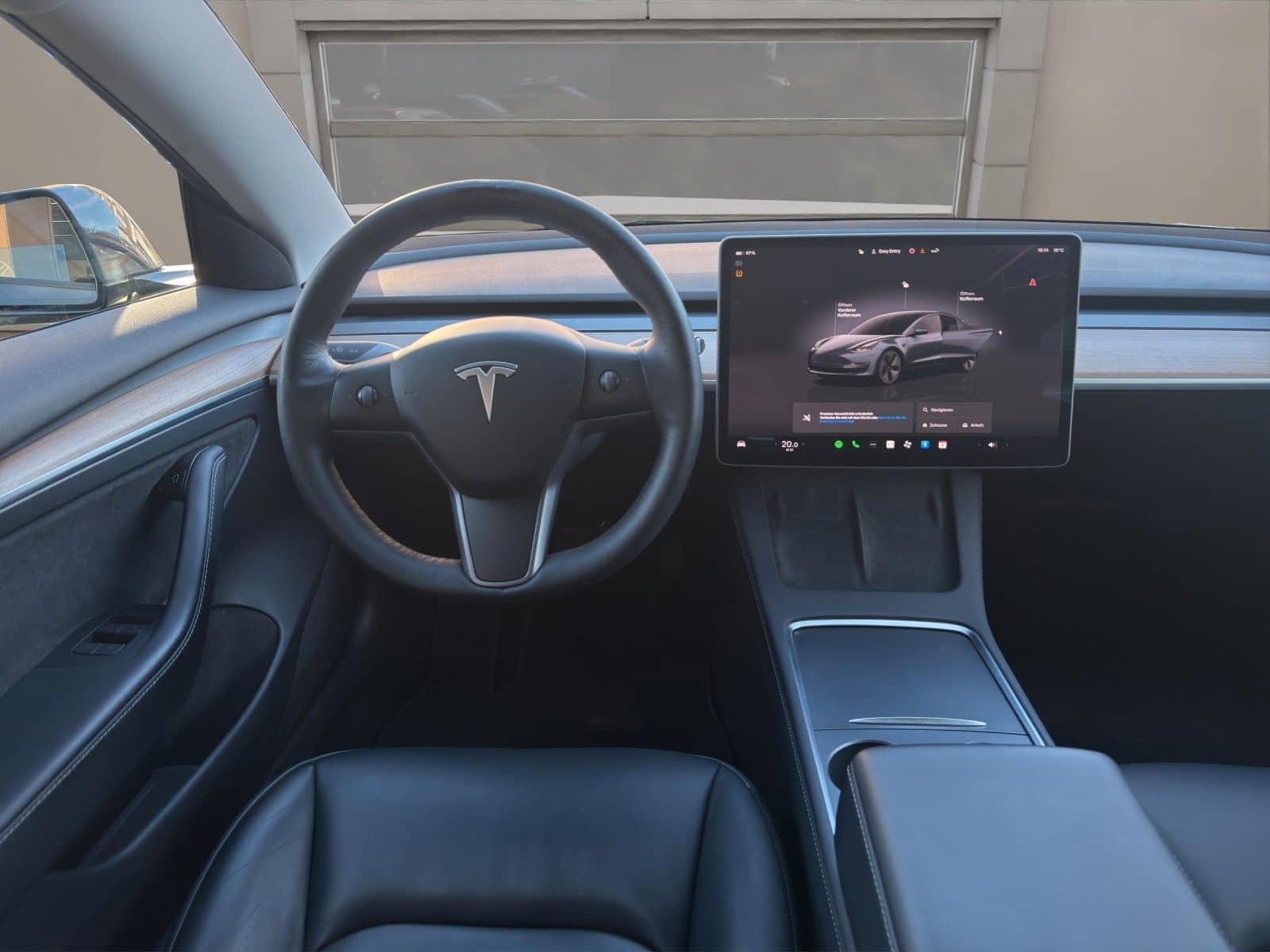 Tesla Model 3 foto 13