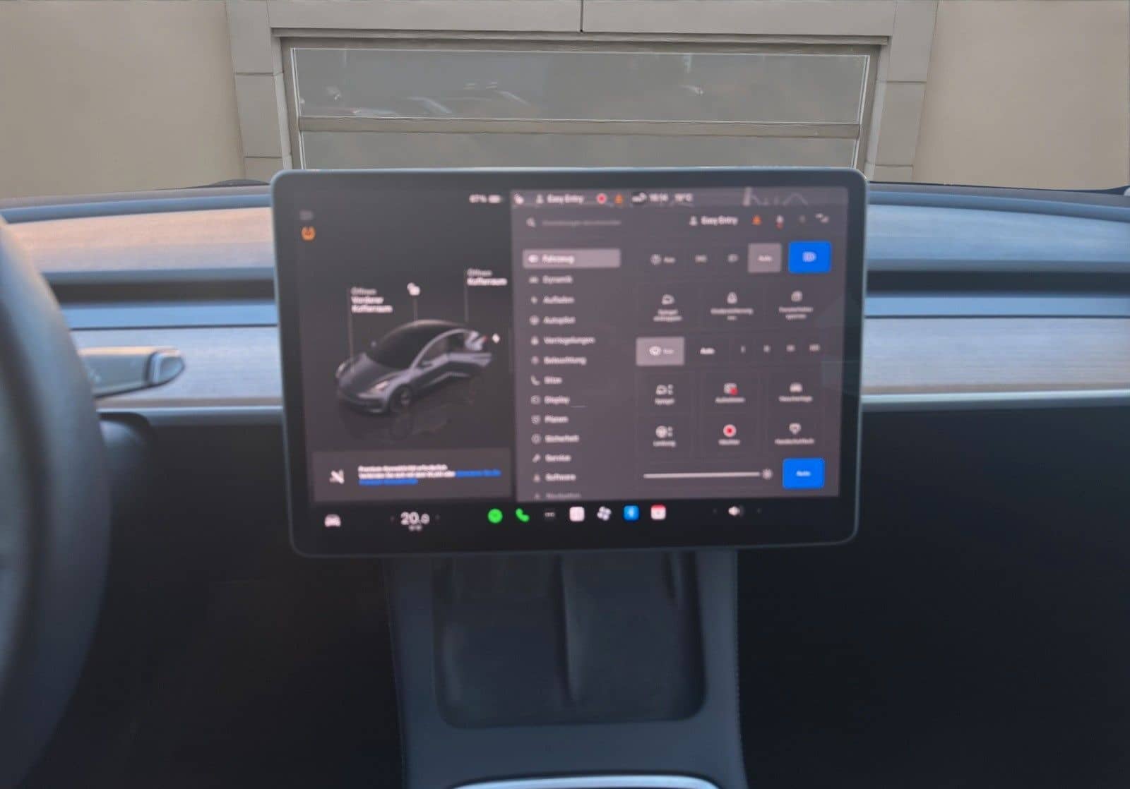 Tesla Model 3 foto 15
