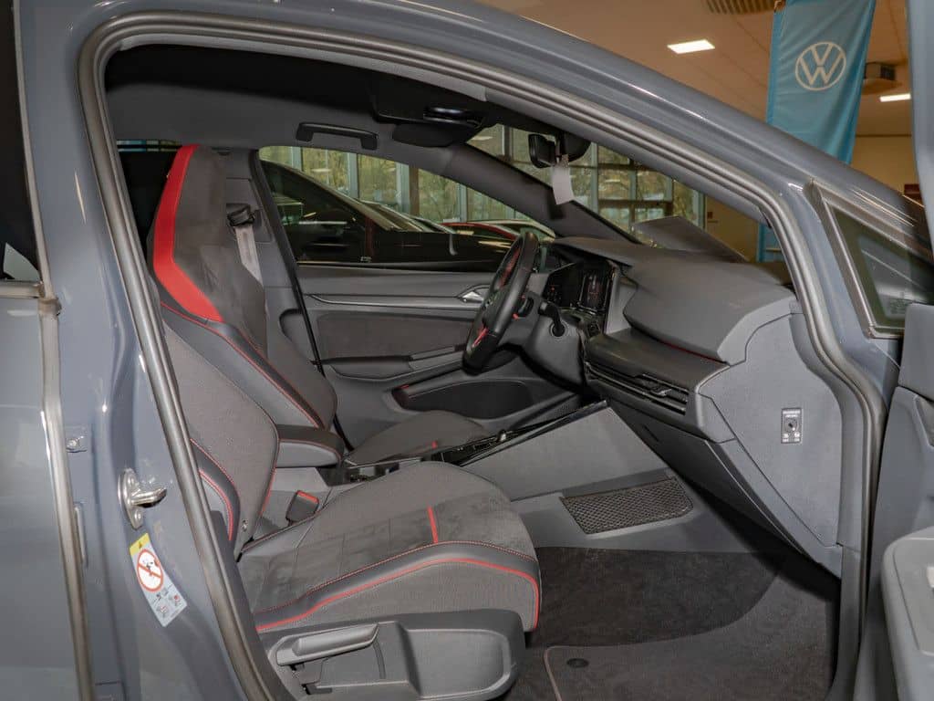 Volkswagen Golf VIII 2.0 TSI GTI Clubsport SHZ NAVI ACC LED foto 7