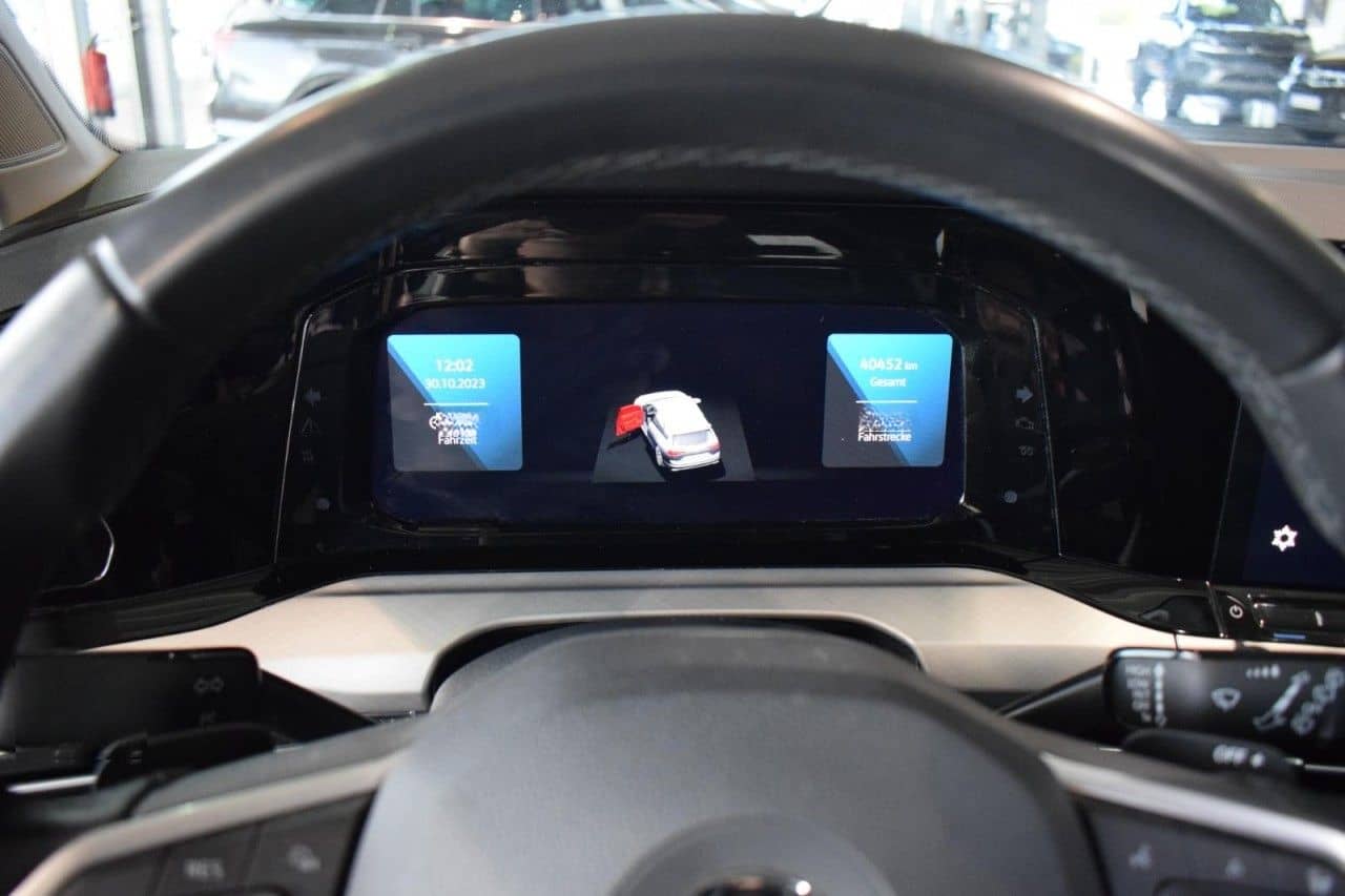 Volkswagen Golf 8 Variant Life 2.0 TDI DSG NAVI PDC AHK foto 14