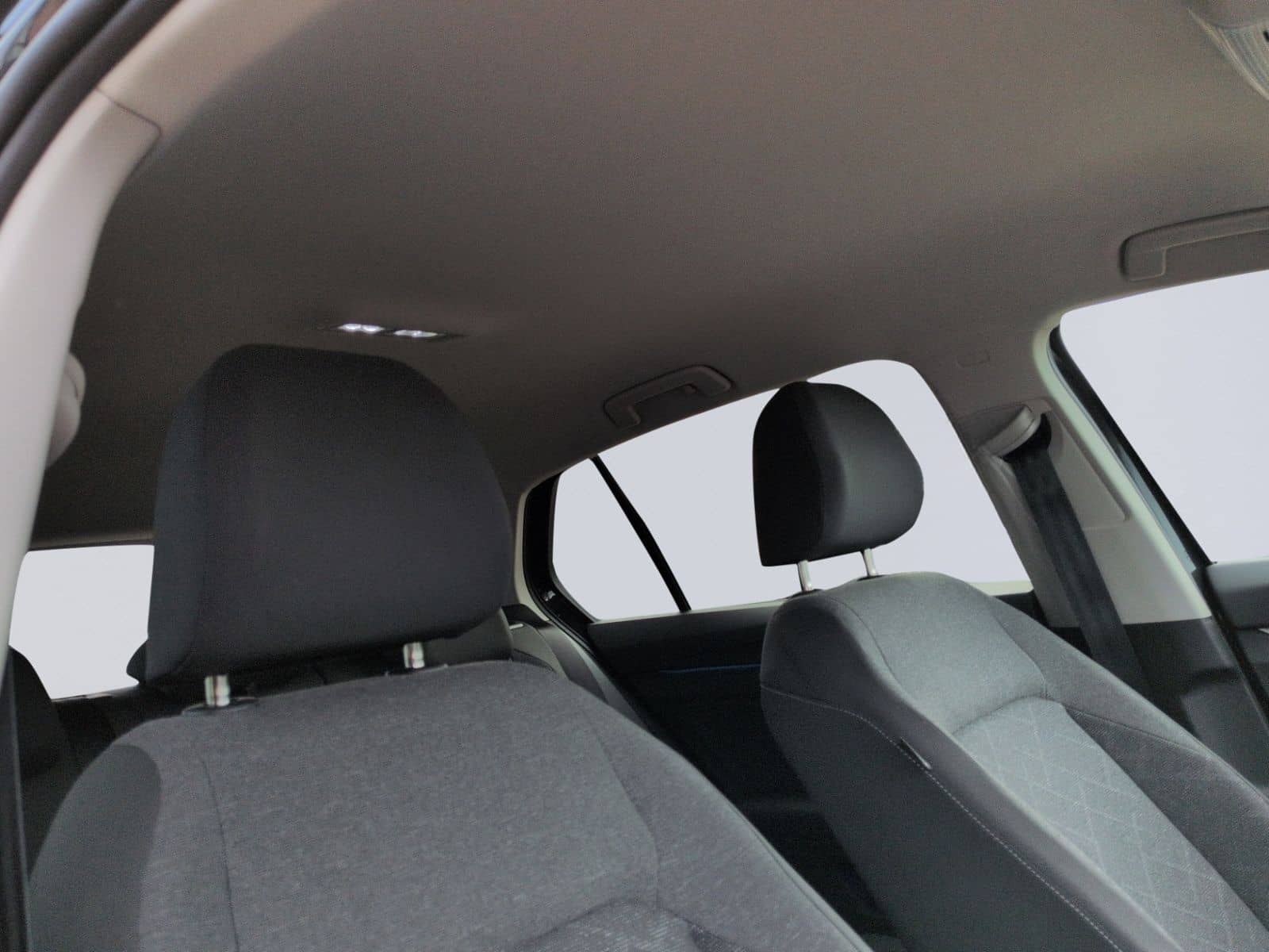 Volkswagen Golf VIII 1.0 eTSI DSG Life LED+ACC+APP+NAVI foto 17