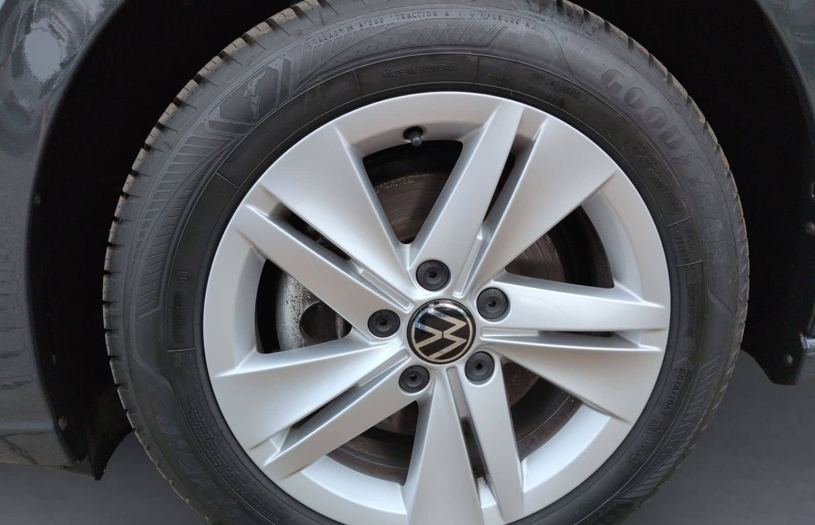 Volkswagen Golf VIII 1.0 eTSI DSG Life LED+ACC+APP+NAVI foto 9