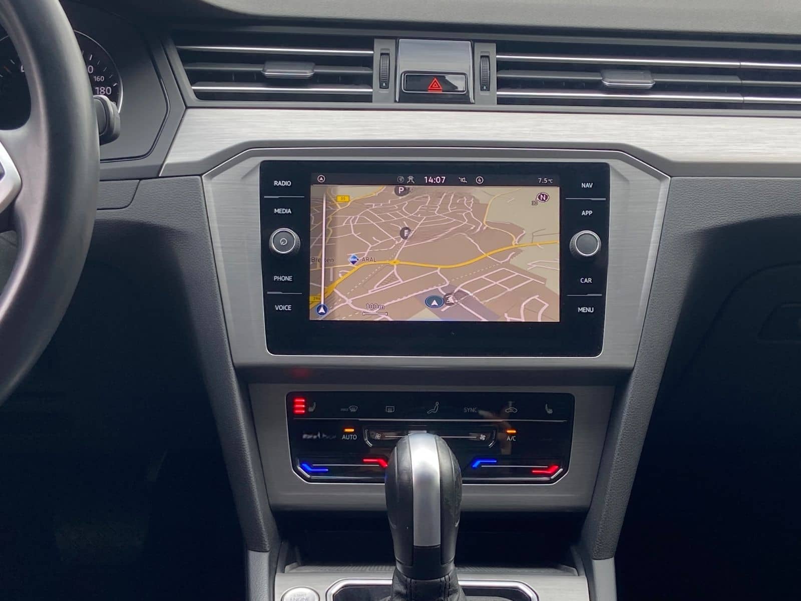 Volkswagen Passat Variant Conceptline foto 13