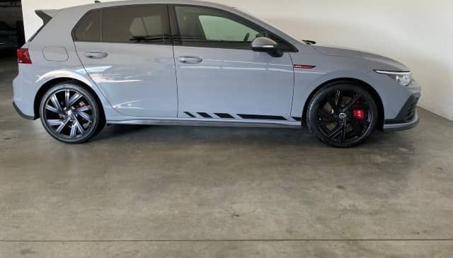 Volkswagen Golf VIII GTI Clubsport 2.0 TSI DSG NAVI+KAMERA foto 3