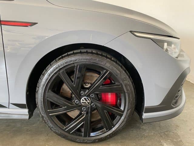 Volkswagen Golf VIII GTI Clubsport 2.0 TSI DSG NAVI+KAMERA foto 4