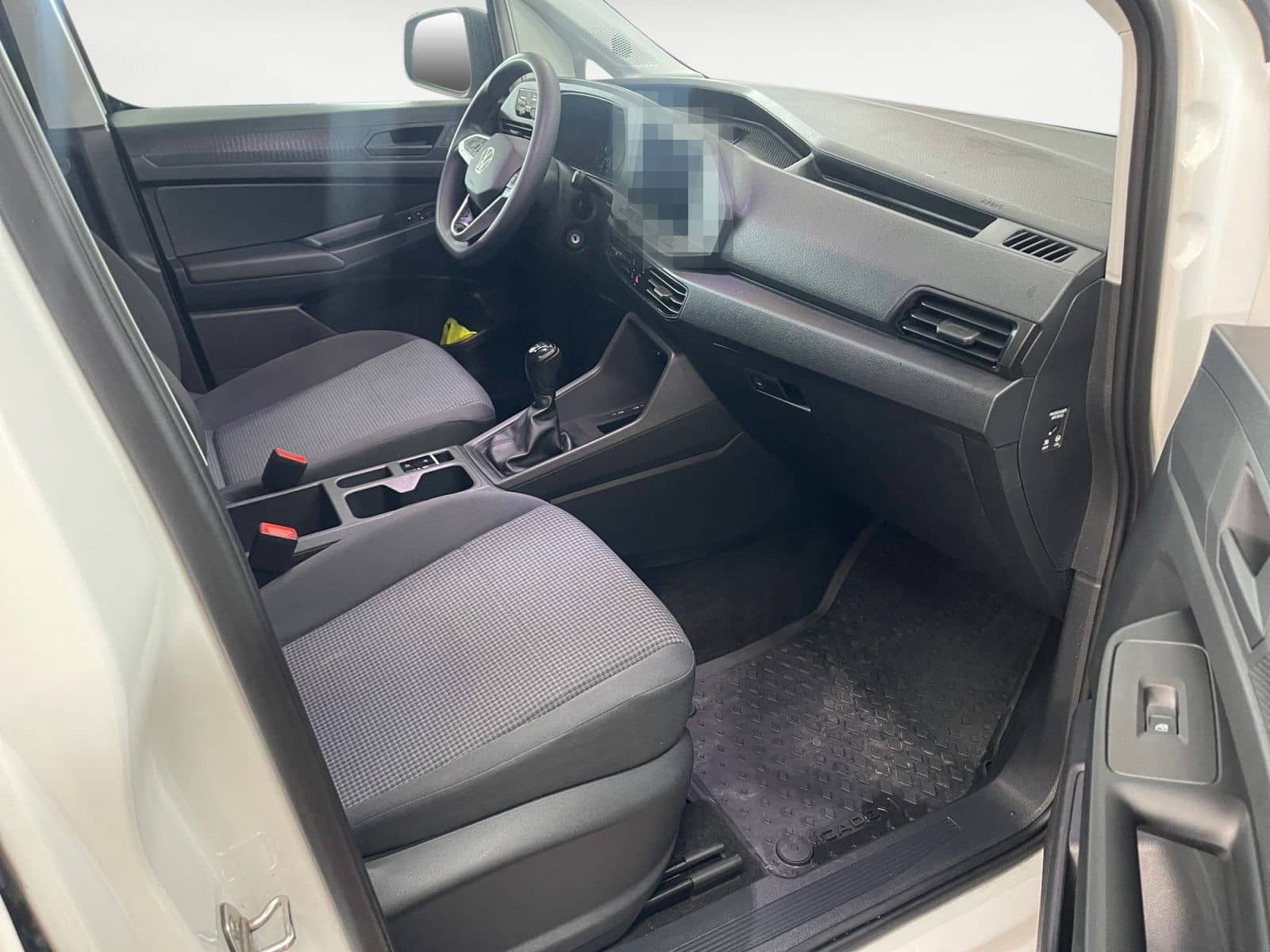 Volkswagen Caddy Cargo 1,5 TSI Fro 6-Gang foto 9