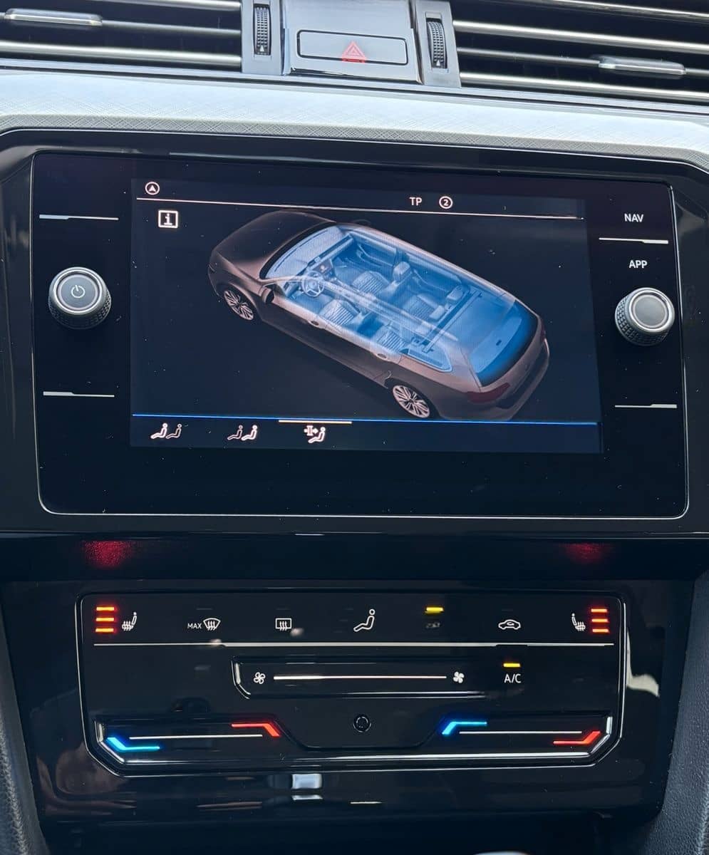 Volkswagen Passat Variant 2.0 DSG, Business,LED,Navi,SHZ foto 24