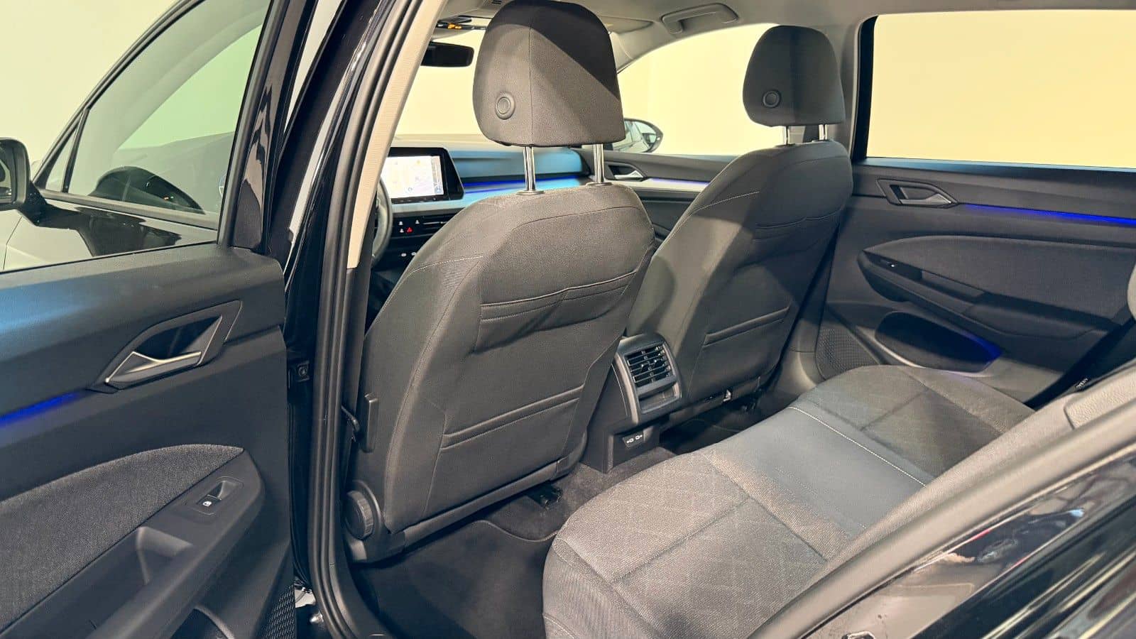 Volkswagen Golf VIII 2.0TDI DSG Var. Life ACC*LANE*KAM*AHK foto 14