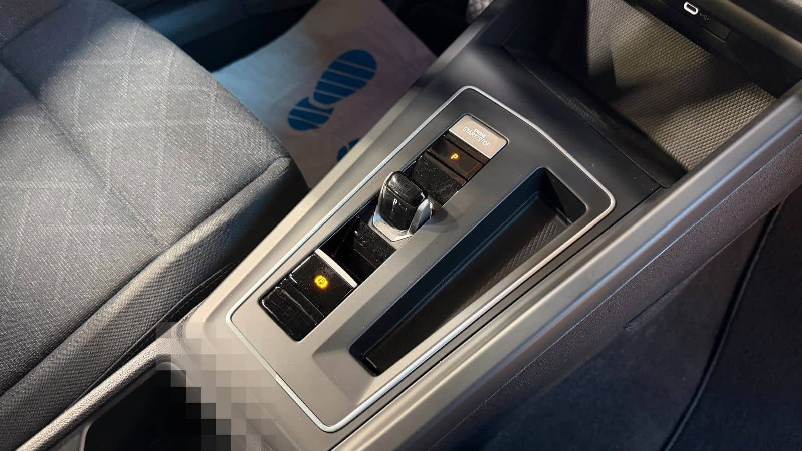 Volkswagen Golf VIII 2.0TDI DSG Var. Life ACC*LANE*KAM*AHK foto 23