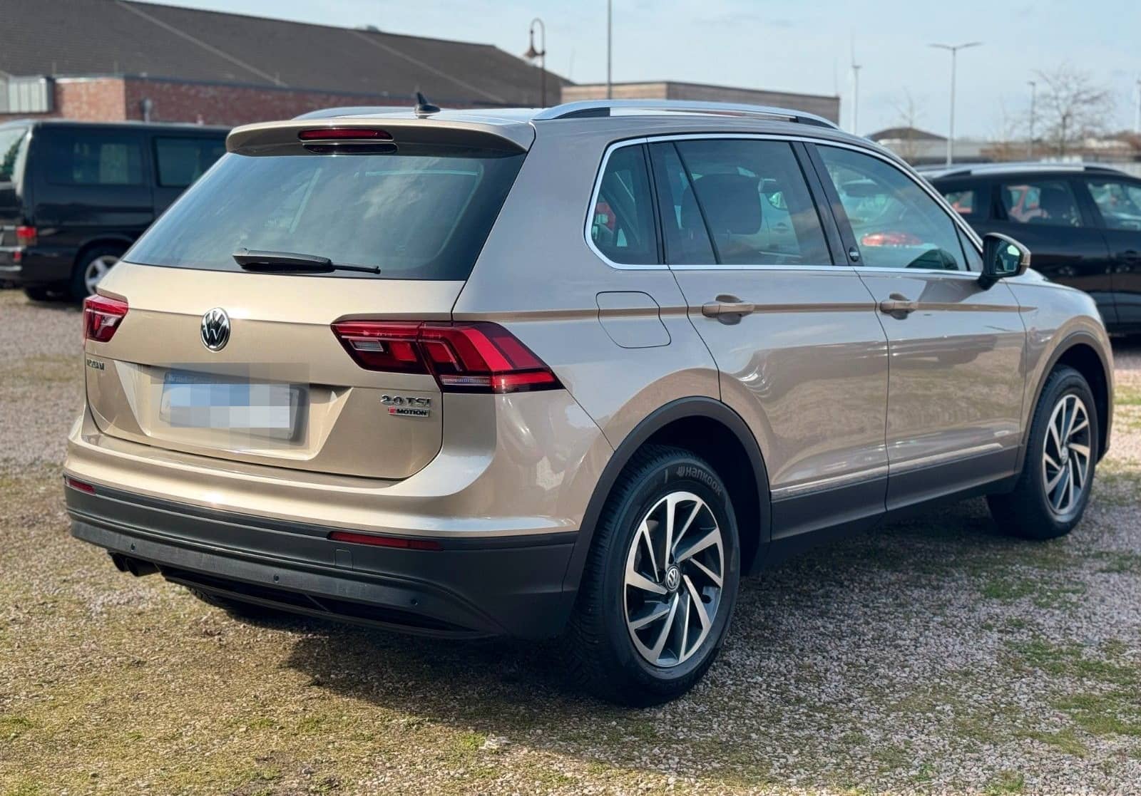 Volkswagen Tiguan 2.0 TSI DSG 4MOTION SOUND*NAVI*SITZHZG* foto 4