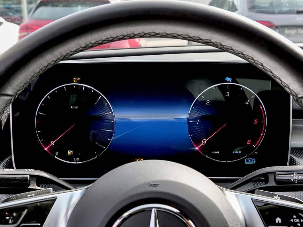 Mercedes-Benz GLA 250 AMG HUD DISTRONIC LED HP TOTWINKEL 360° foto 17