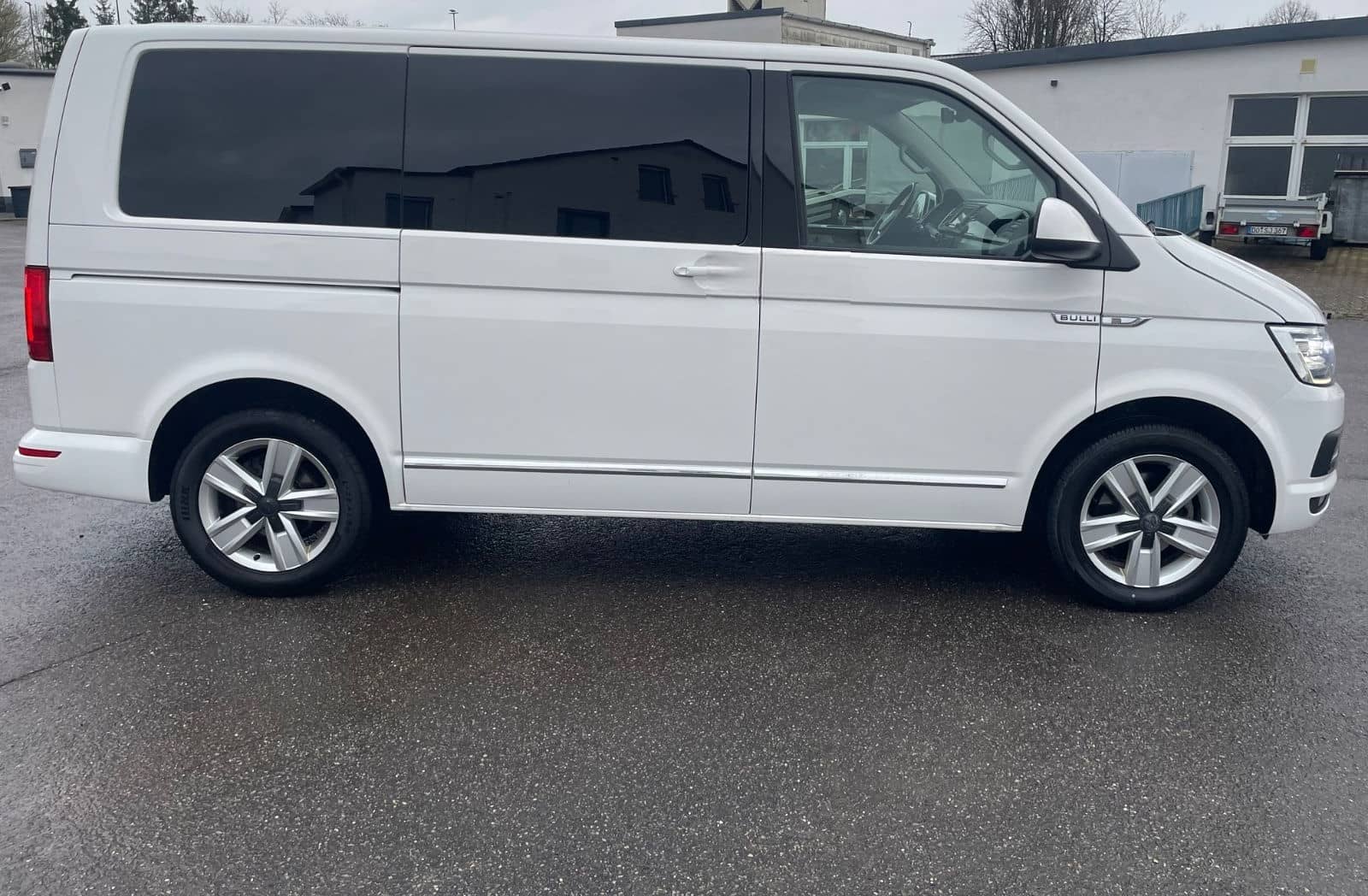 Volkswagen T6 Multivan*BULLI*LED*SHZ*AHK*ALU*Alcantara*DSG* foto 6