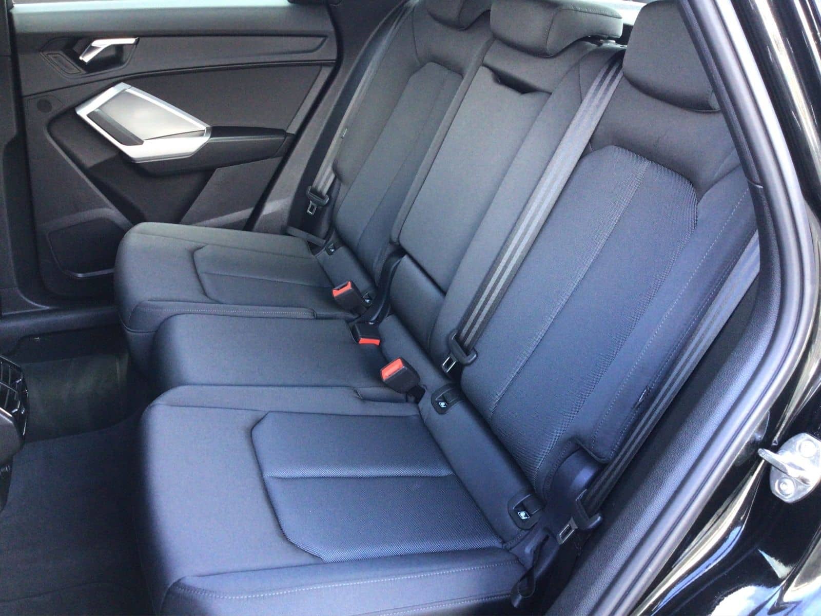 Audi Q3 adv. 35TFSI S-tronic VORB.AHK/SHZ/NAV/RFK foto 12