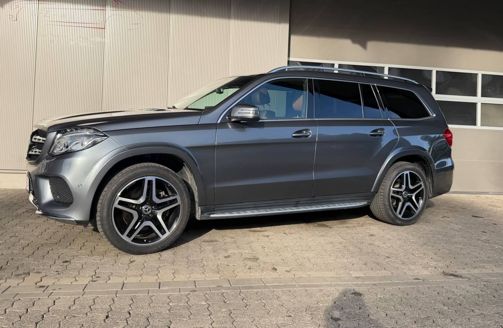Mercedes-Benz GLS 500 4Matic foto 4