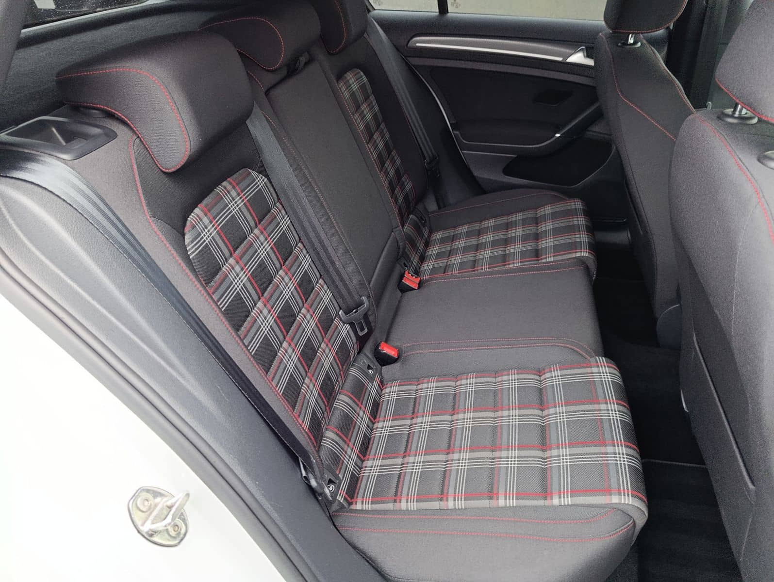 Volkswagen Golf VII Lim. GTI Performance LED PDC SHZ foto 24