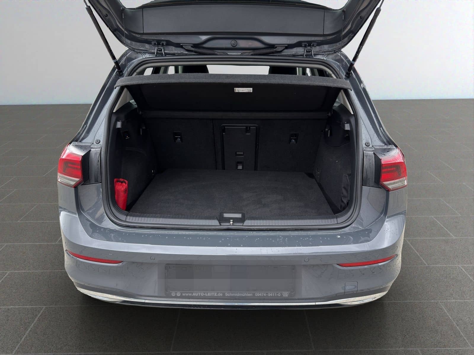 Volkswagen Golf 1.5 TSI Life Active AHK ACC Navi SHZ RFK 16 foto 18