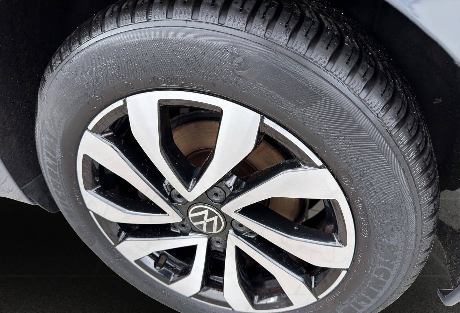 Volkswagen Golf 1.5 TSI Life Active AHK ACC Navi SHZ RFK 16 foto 19