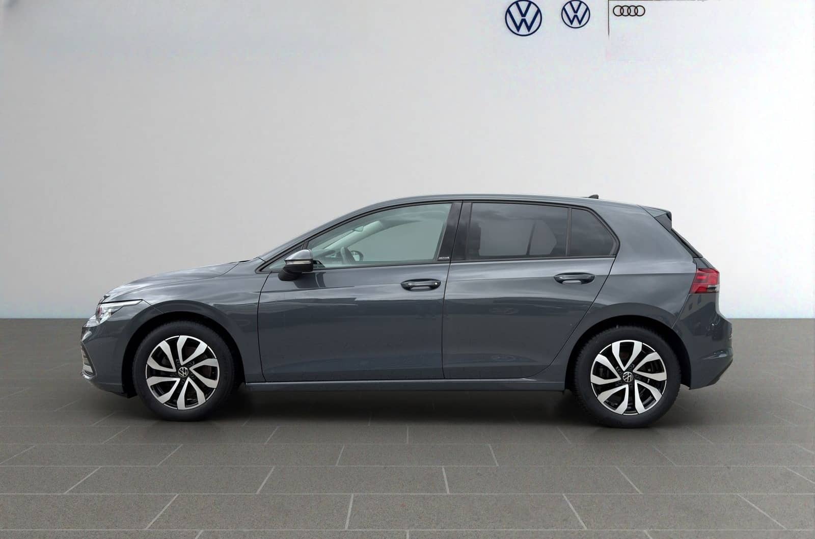 Volkswagen Golf 1.5 TSI Life Active AHK ACC Navi SHZ RFK 16 foto 3