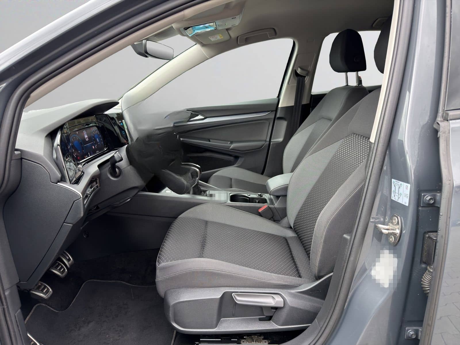 Volkswagen Golf 1.5 TSI Life Active AHK ACC Navi SHZ RFK 16 foto 10