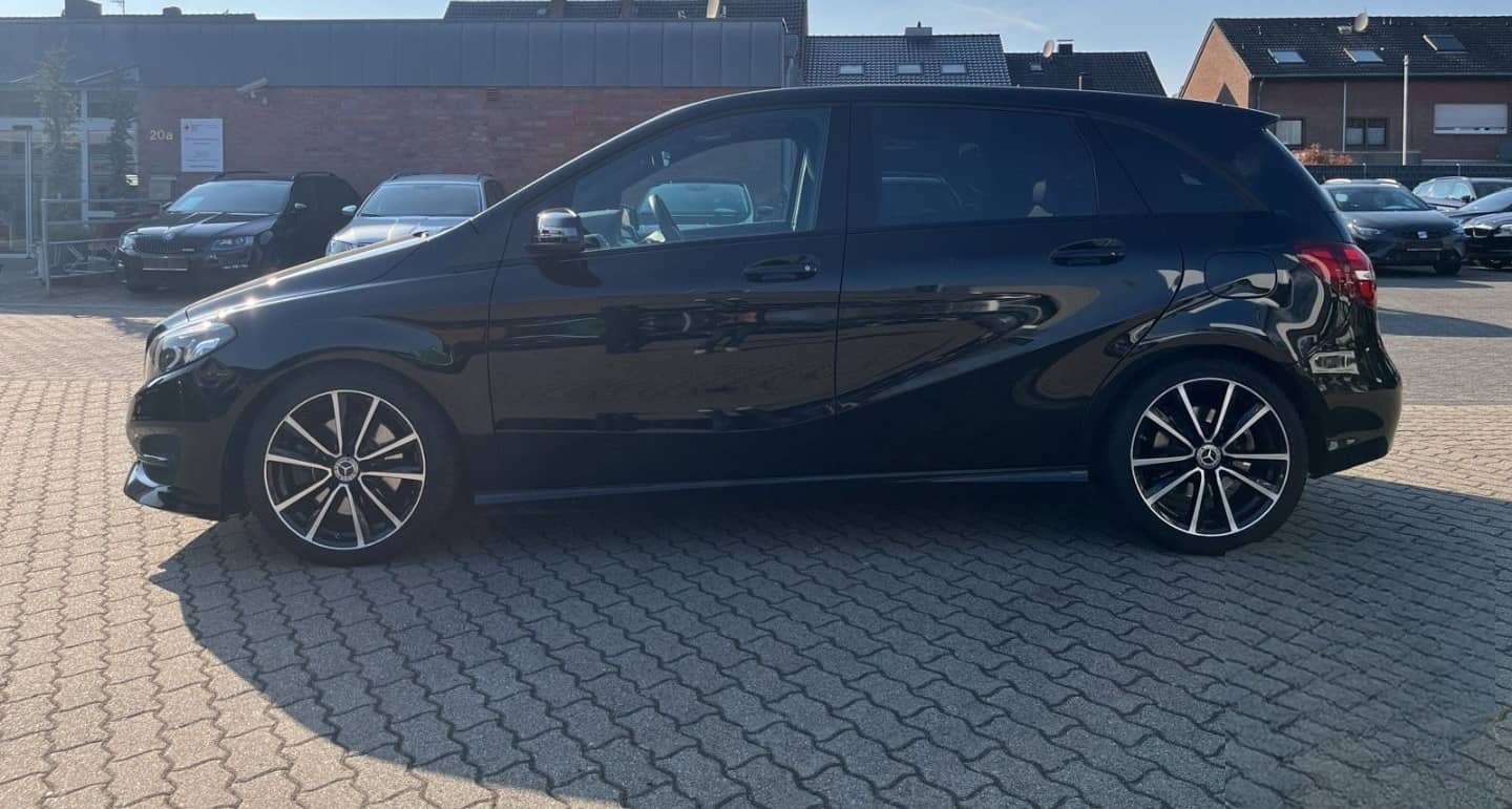 Mercedes-Benz B 250 URBAN 211 PS 4MATIC DCT LED KAMERA NAVI TE foto 5
