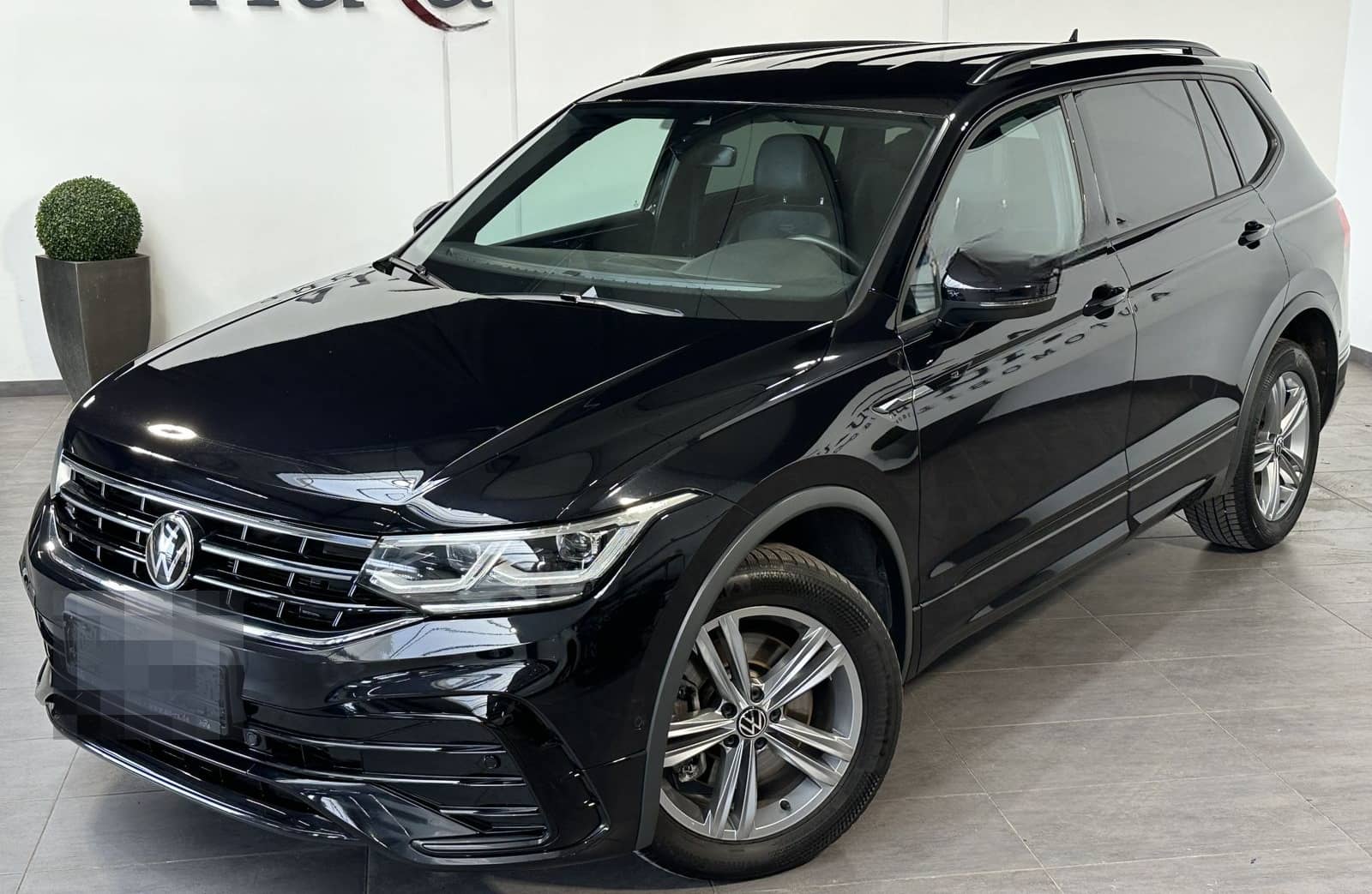 Volkswagen Tiguan Allspace 4M R-Line Black 7Sitzer AHK+360° foto 1
